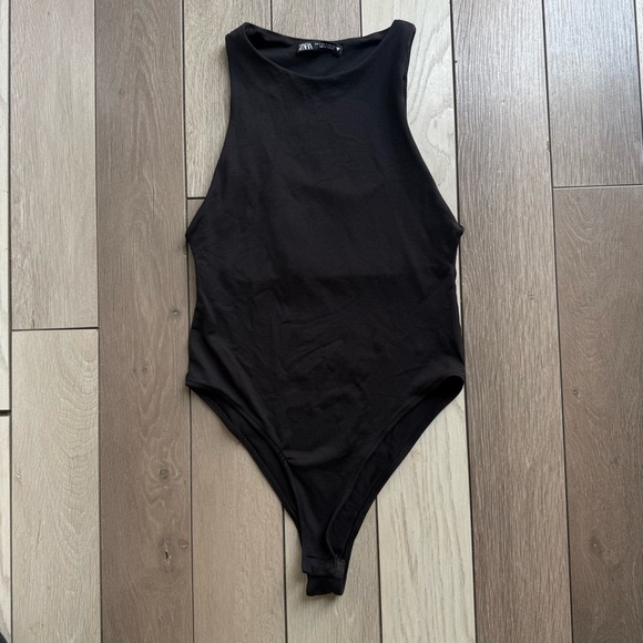 Zara Classic Black High-Neck Bodysuit - Picture 2 of 4